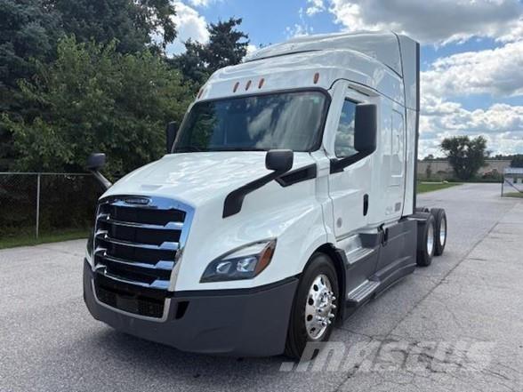 Freightliner CASCADIA 116 Conventional Trucks / Tractor Trucks