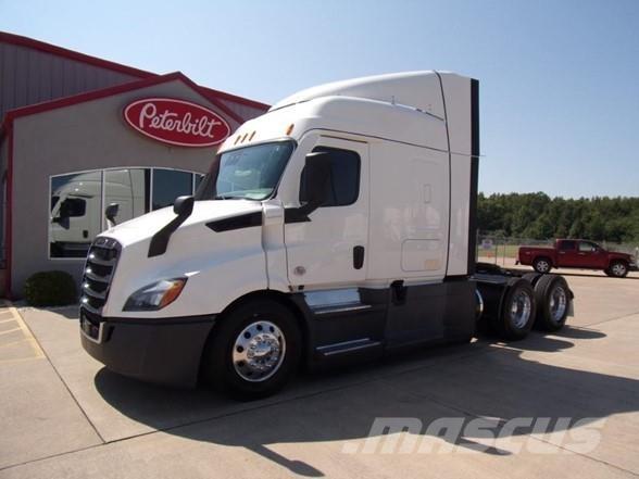 Freightliner CASCADIA 116 Conventional Trucks / Tractor Trucks
