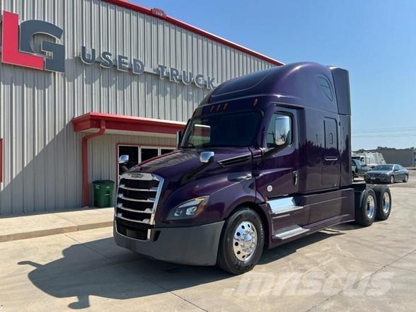 Freightliner CASCADIA 126 Conventional Trucks / Tractor Trucks