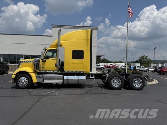 International LONESTAR Conventional Trucks / Tractor Trucks