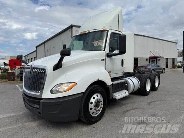 International LT Conventional Trucks / Tractor Trucks