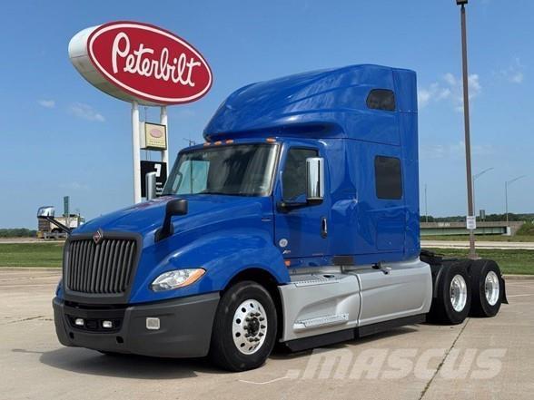 International LT Conventional Trucks / Tractor Trucks