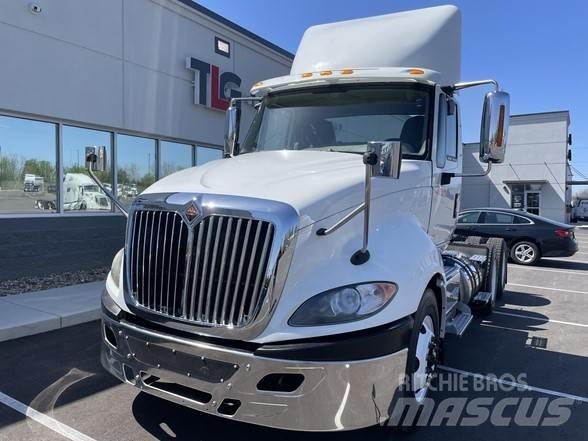 International PROSTAR Conventional Trucks / Tractor Trucks