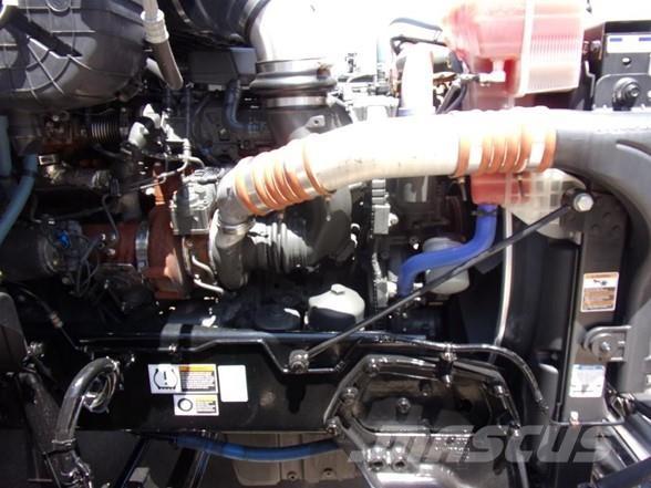 Kenworth T680 Conventional Trucks / Tractor Trucks