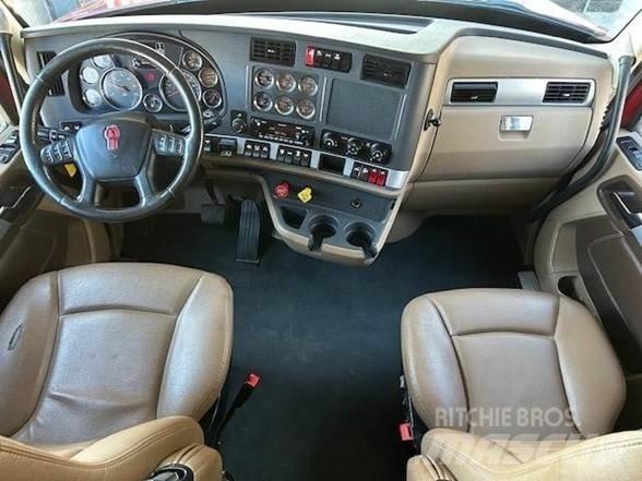 Kenworth T680 Conventional Trucks / Tractor Trucks