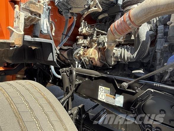 Kenworth T880 Conventional Trucks / Tractor Trucks