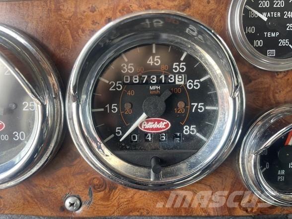 Peterbilt 379 Conventional Trucks / Tractor Trucks