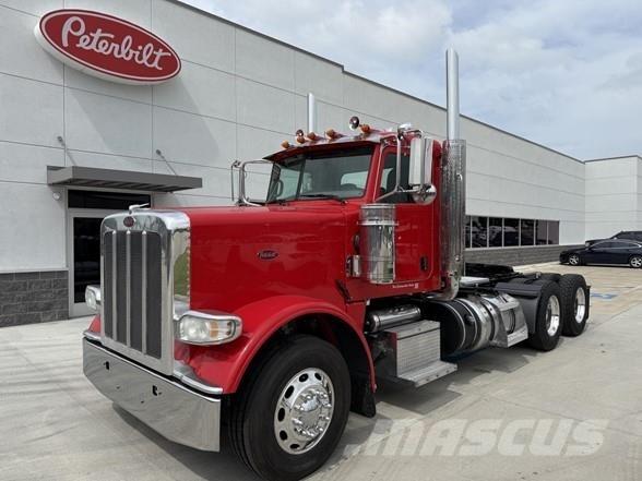 Peterbilt 389 Conventional Trucks / Tractor Trucks