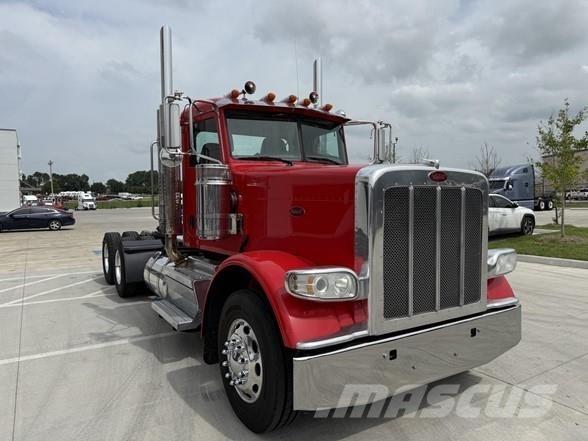 Peterbilt 389 Conventional Trucks / Tractor Trucks