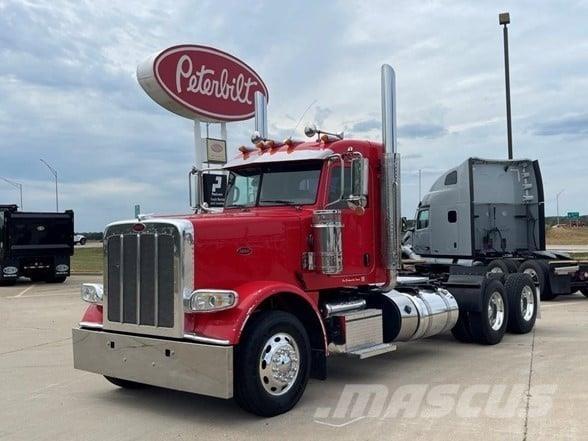 Peterbilt 389 Conventional Trucks / Tractor Trucks