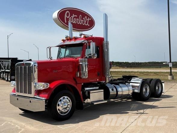 Peterbilt 389 Conventional Trucks / Tractor Trucks