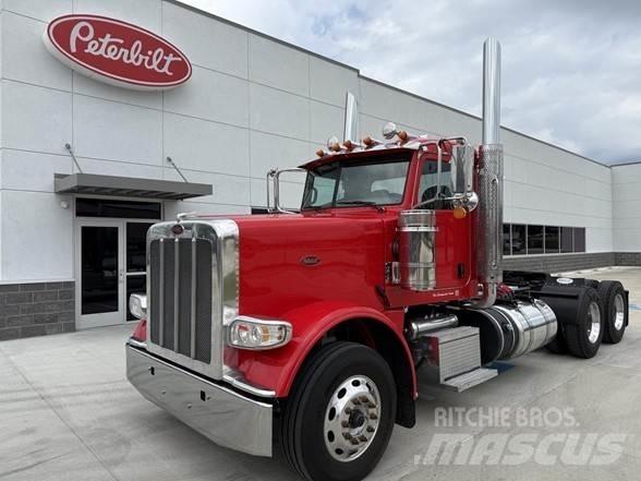 Peterbilt 389 Conventional Trucks / Tractor Trucks