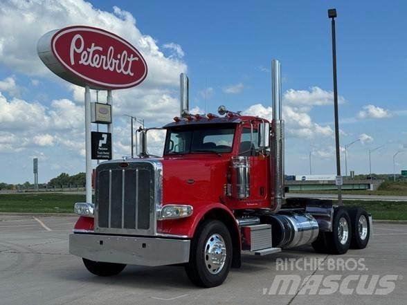 Peterbilt 389 Conventional Trucks / Tractor Trucks