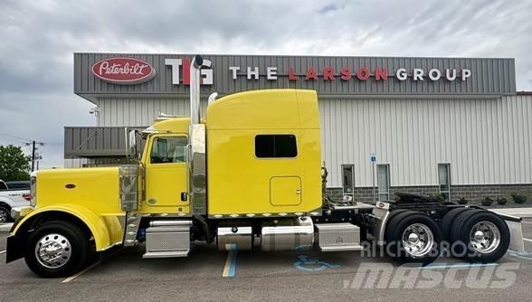 Peterbilt 389 Conventional Trucks / Tractor Trucks