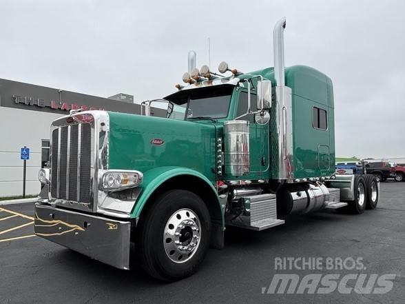 Peterbilt 389 Conventional Trucks / Tractor Trucks