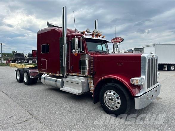 Peterbilt 389 Conventional Trucks / Tractor Trucks