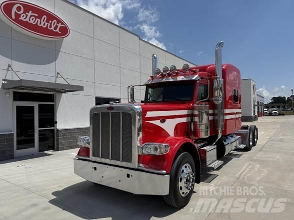 Peterbilt 389 Conventional Trucks / Tractor Trucks