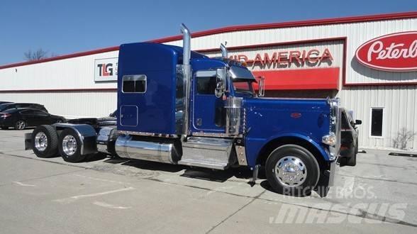 Peterbilt 389 Conventional Trucks / Tractor Trucks
