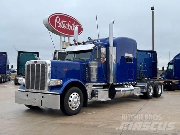 Peterbilt 389 Conventional Trucks / Tractor Trucks