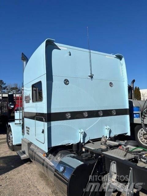 Peterbilt 389 Conventional Trucks / Tractor Trucks