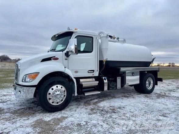 Peterbilt 536 Tank Trucks
