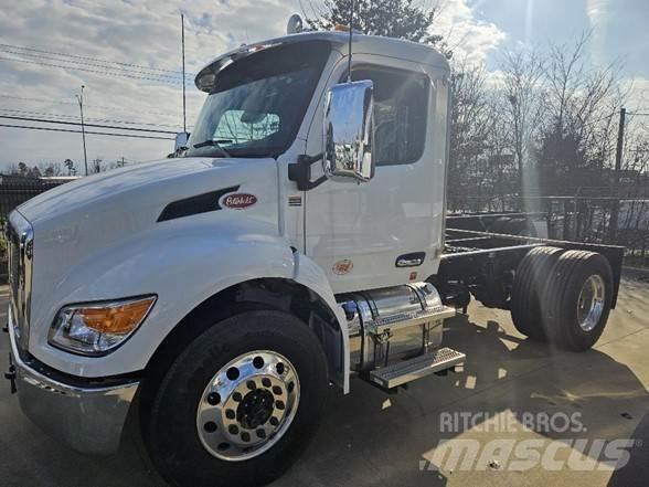 Peterbilt 536 Conventional Trucks / Tractor Trucks