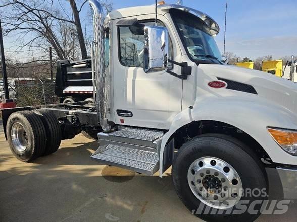 Peterbilt 536 Conventional Trucks / Tractor Trucks