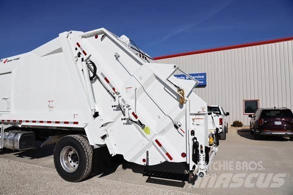 Peterbilt 537 Garbage Trucks / Recycling Trucks