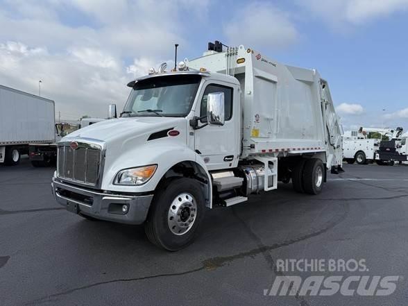 Peterbilt 537 Garbage Trucks / Recycling Trucks