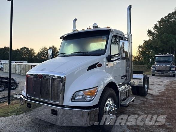 Peterbilt 537 Conventional Trucks / Tractor Trucks