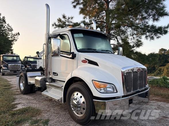 Peterbilt 537 Conventional Trucks / Tractor Trucks