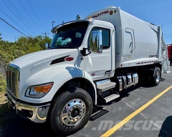 Peterbilt 537 Garbage Trucks / Recycling Trucks