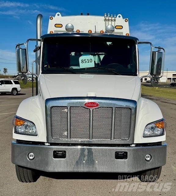 Peterbilt 548 Garbage Trucks / Recycling Trucks