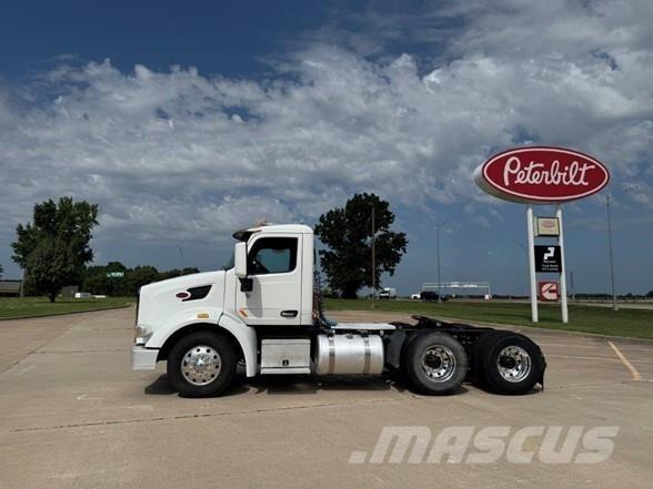 Peterbilt 567 Conventional Trucks / Tractor Trucks