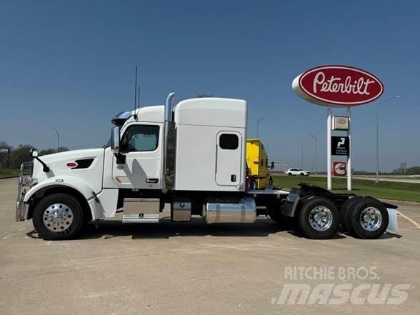 Peterbilt 567 Conventional Trucks / Tractor Trucks