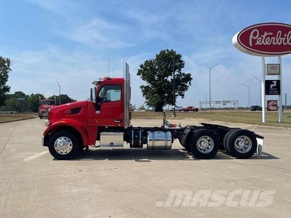 Peterbilt 567 Conventional Trucks / Tractor Trucks