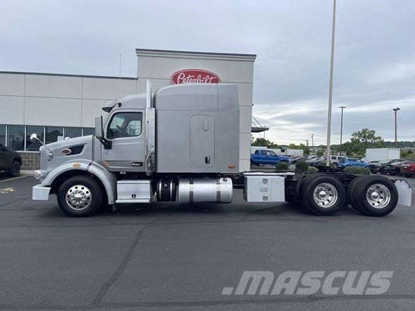 Peterbilt 567 Conventional Trucks / Tractor Trucks
