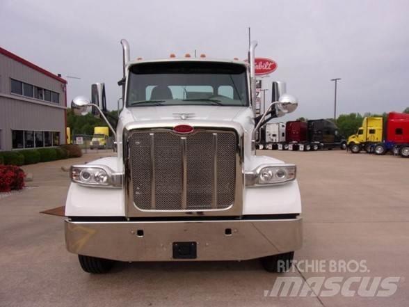 Peterbilt 567 Conventional Trucks / Tractor Trucks