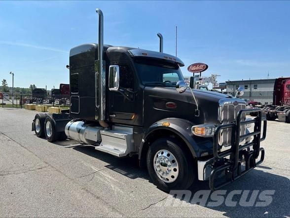 Peterbilt 567 Conventional Trucks / Tractor Trucks
