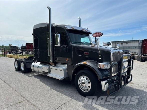 Peterbilt 567 Conventional Trucks / Tractor Trucks