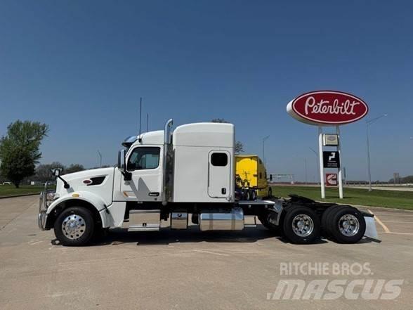 Peterbilt 567 Conventional Trucks / Tractor Trucks