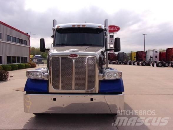 Peterbilt 567 Conventional Trucks / Tractor Trucks