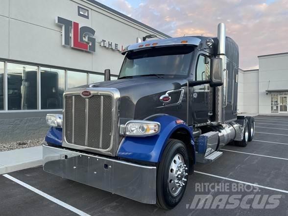 Peterbilt 567 Conventional Trucks / Tractor Trucks
