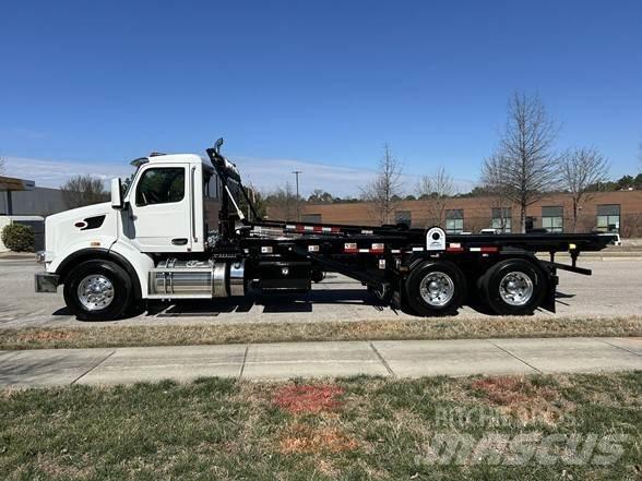 Peterbilt 567 Garbage Trucks / Recycling Trucks