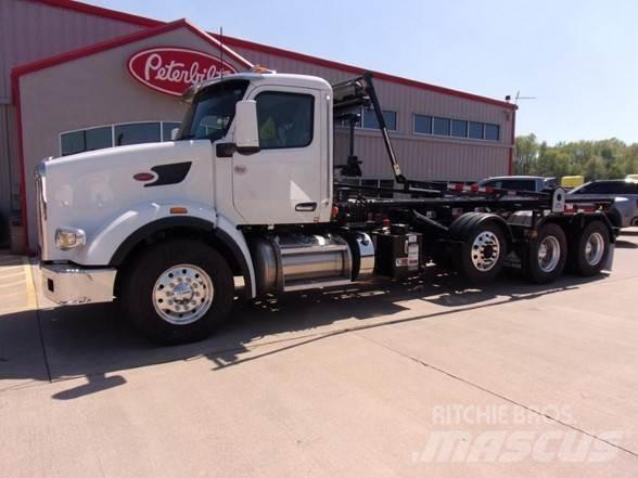 Peterbilt 567 Garbage Trucks / Recycling Trucks