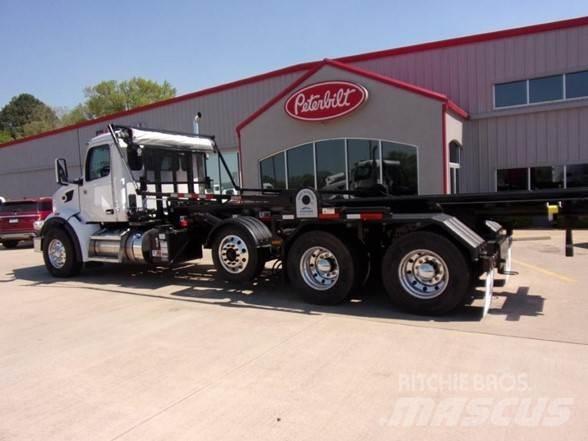 Peterbilt 567 Garbage Trucks / Recycling Trucks