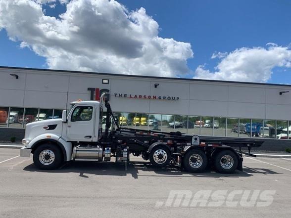 Peterbilt 567 Garbage Trucks / Recycling Trucks