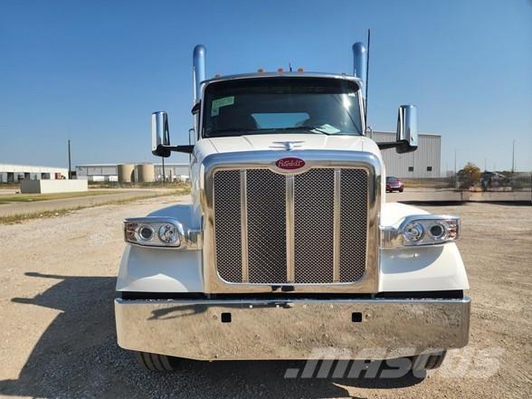 Peterbilt 567 Conventional Trucks / Tractor Trucks