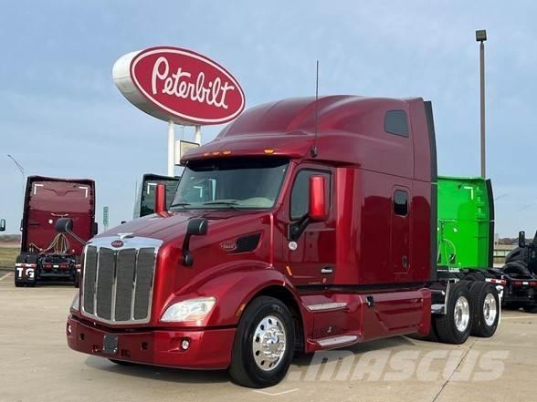 Peterbilt 579 Conventional Trucks / Tractor Trucks