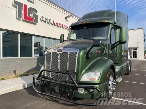 Peterbilt 579 Conventional Trucks / Tractor Trucks